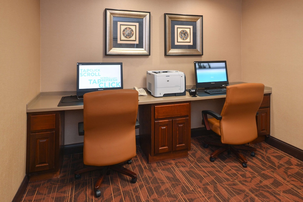 Hampton Inn Carbondale - photo 36