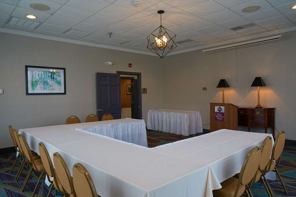 Best Western Plus Morristown Conference Center Hotel - photo 28