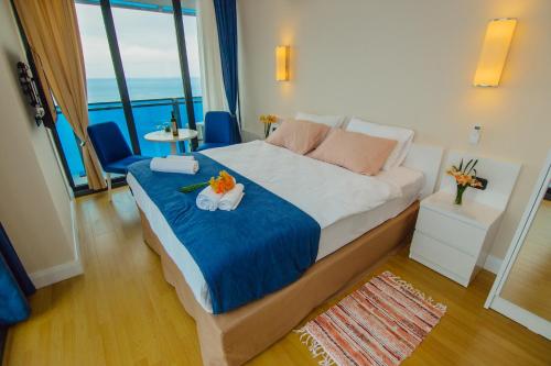 Aparthotel Orbi City sea view
