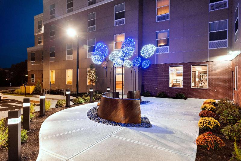 Hampton Inn Lewiston Auburn - photo 3
