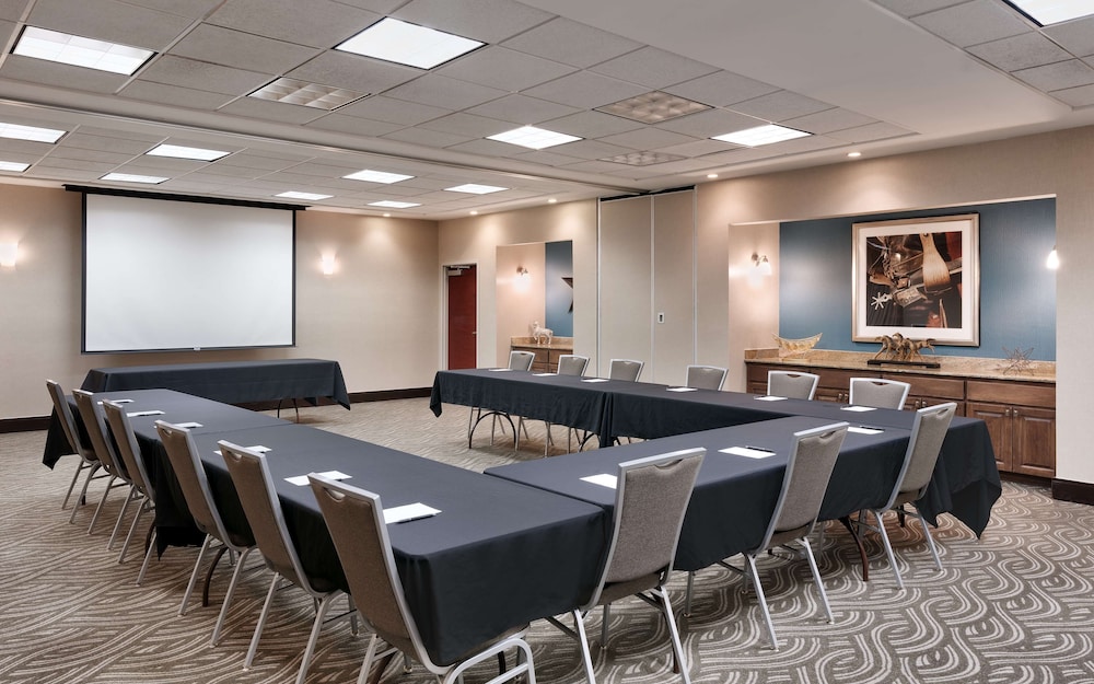 Hampton Inn & Suites Ft. Worth Burleson - photo 33