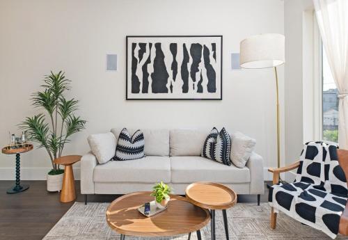 Travelers Dream that's Mins to NYC having Game Room and Parking — 4-Star Luxury Hotel in Jersey City, United States