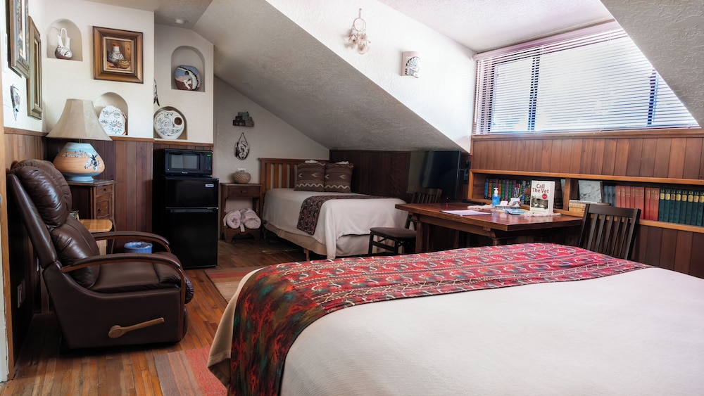 Red Horse Bed and Breakfast - photo 33