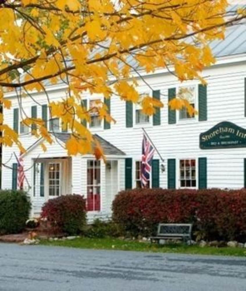 Shoreham Inn Bed & Breakfast - photo 42