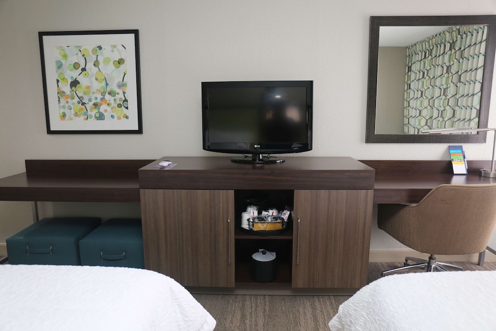 Hampton Inn Sumter - photo 14