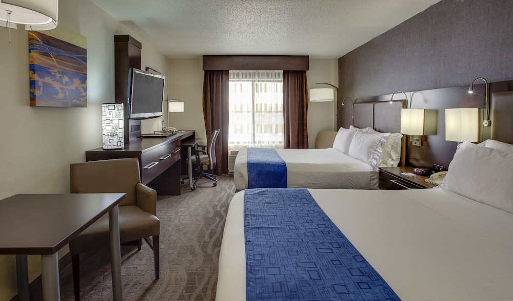 Holiday Inn Express Hotel & Suites Meadowlands Area by IHG - photo 3