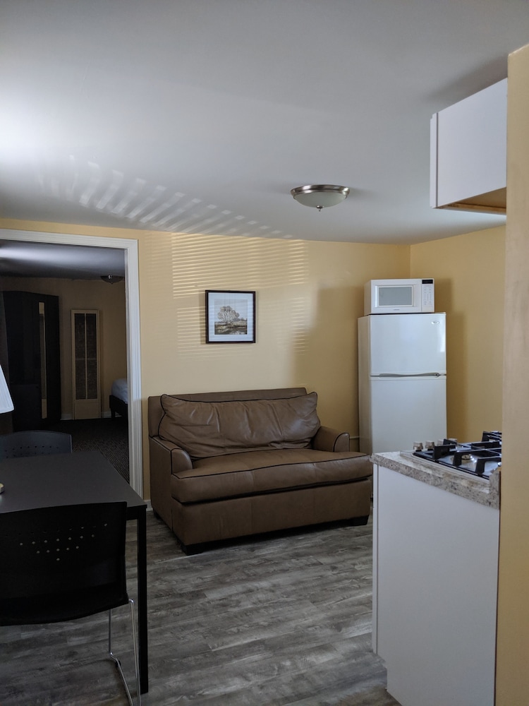 Clarence Inn - photo 18