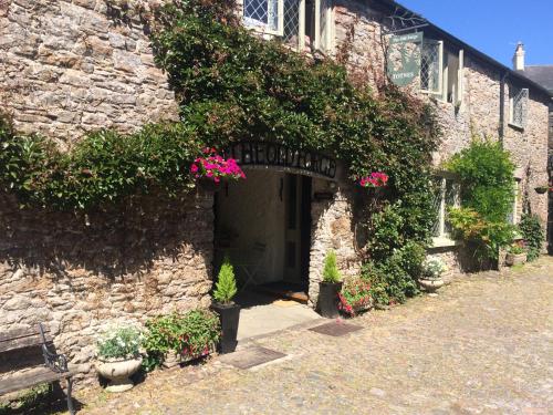 The Old Forge - carbon neutral hotel in Totnes