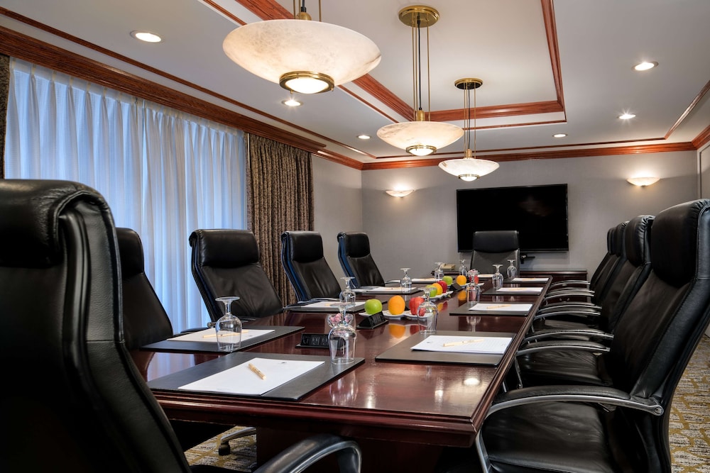 Doubletree by Hilton Philadelphia Airport - photo 43