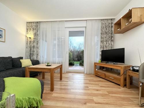 FeWo Strandhotel Whg5 — 4-Star Luxury Hotel in Kellenhusen, Germany