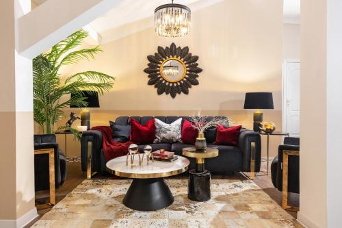 Qult Invictus — 4-Star Luxury Hotel in Bucharest, Romania