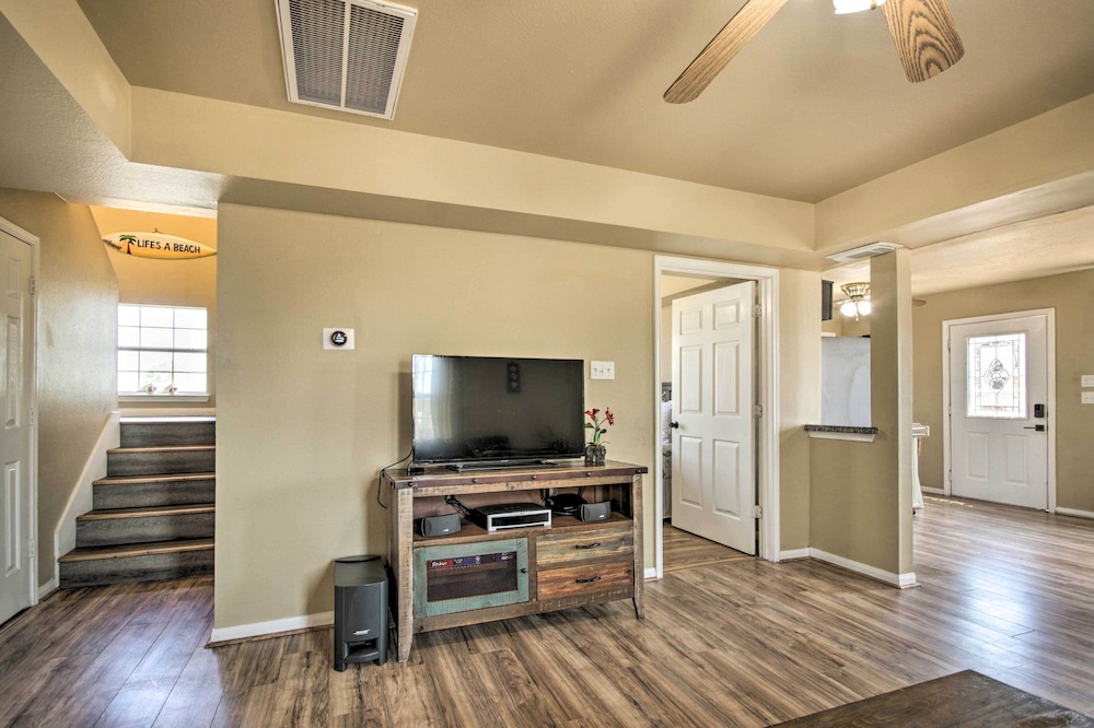 half Mi to Sand Surfside Beach Retreat — Surfside Beach — photo 5