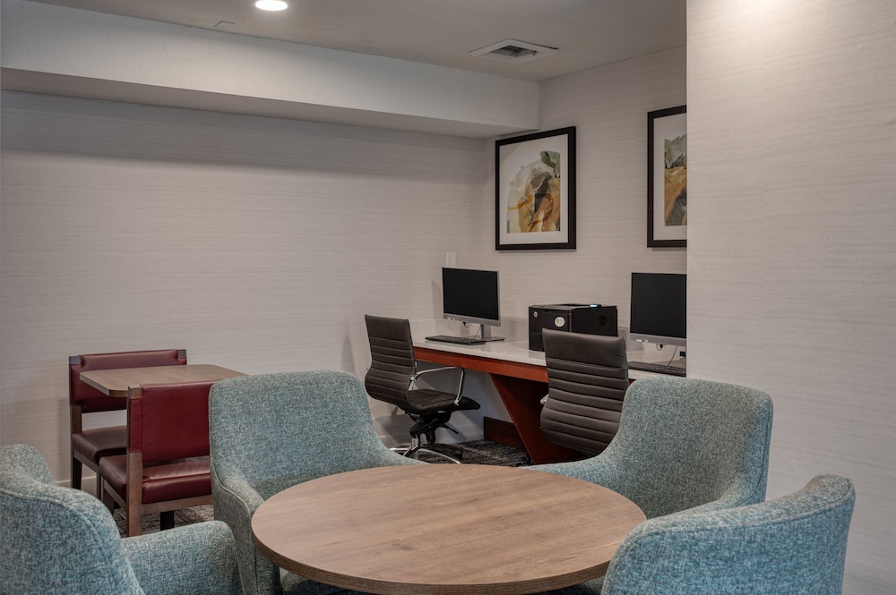 Staybridge Suites Allentown Bethlehem Airport by IHG - photo 63