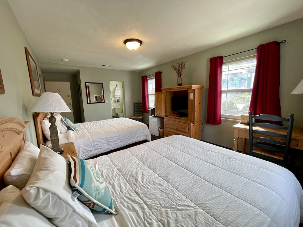 Rugged Country Lodge - photo 13