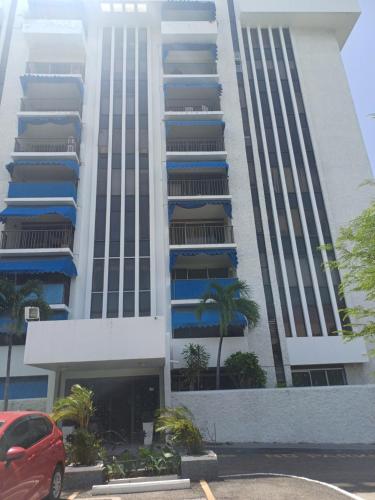 Royal At Courtleigh Towers in Kingston, Jamaica