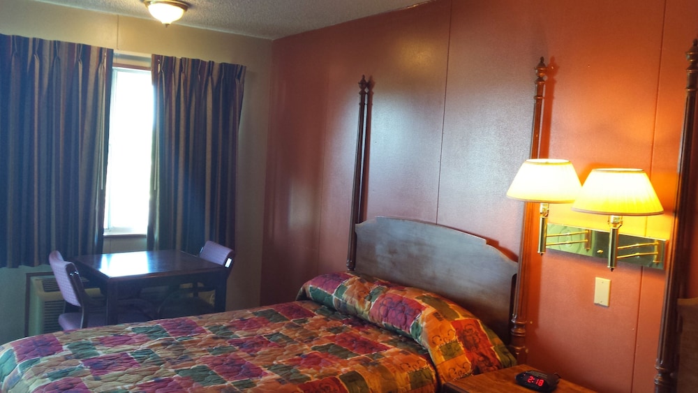 Carefree Inn Flatonia - photo 5