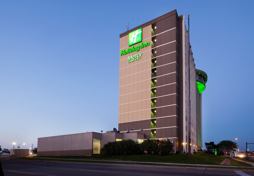 Holiday Inn Downtown Mercy Area by IHG in Des Moines, United States