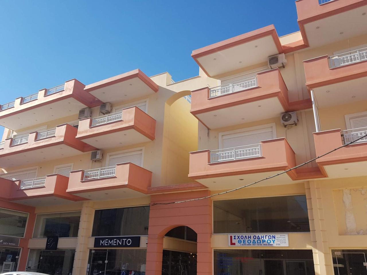 Relaxing City Center West Luxury Studio — 4-Star Luxury Hotel in Karystos, Greece