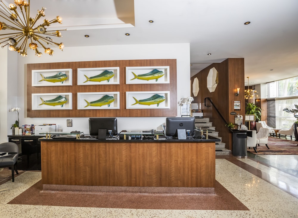 Hotel Croydon - photo 2