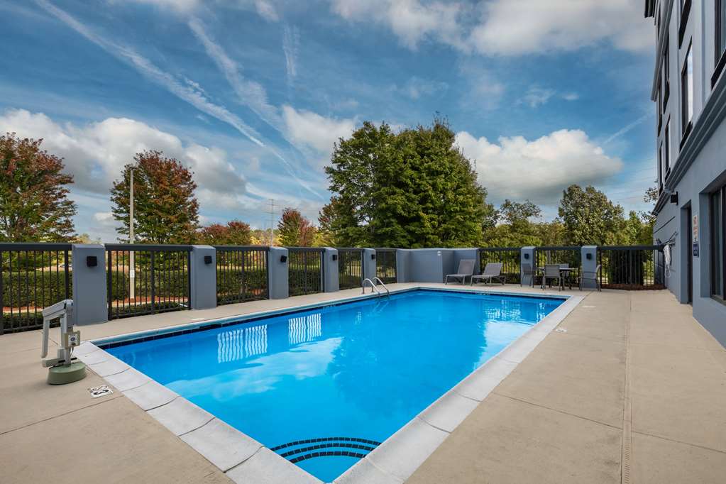 Wingate by Wyndham Charlotte Speedway Concord - photo 10