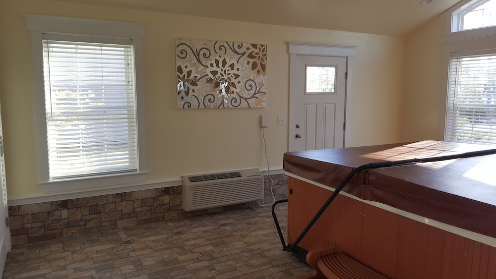 Sheepscot Harbour Village Resort - photo 353