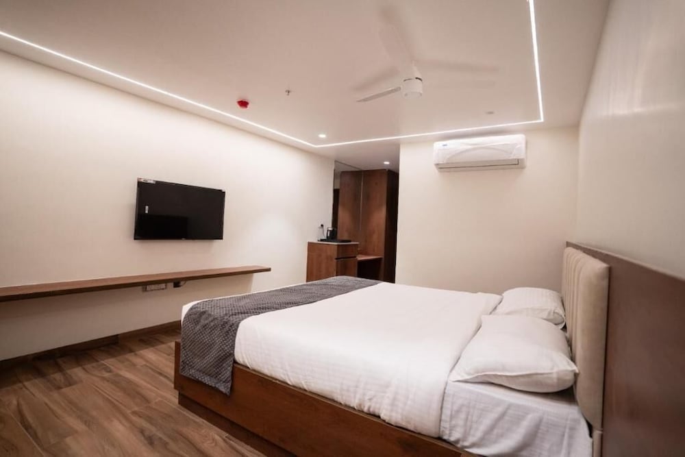 Ricch Hotels - last minute hotel in Hyderabad
