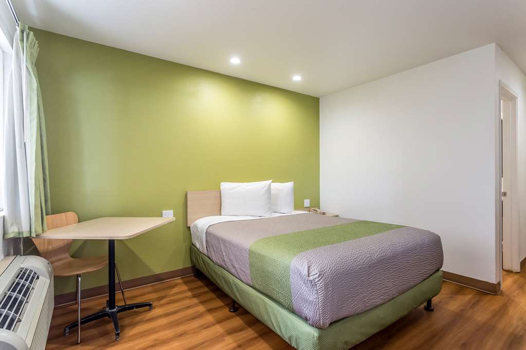 Motel 6 Needles CA - photo 22