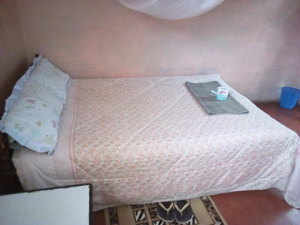 Kyeni Hotel — Unknown City — photo 3