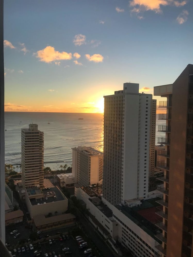 Waikiki Banyan By Darmic - photo 128