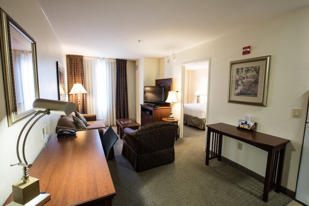Staybridge Suites Austin Airport by IHG - photo 28