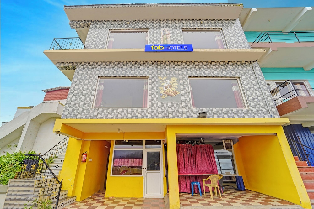 Fabhotel Phoenix Stay in Ooty, India