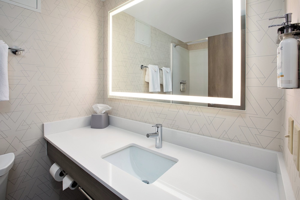 Holiday Inn Express Sault Ste. Marie by IHG - photo 27