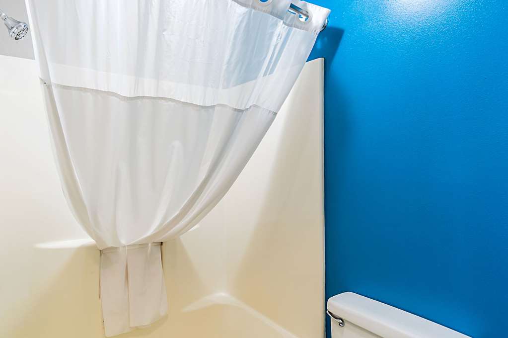 Quality Inn Harrisonburg I 81 - photo 26