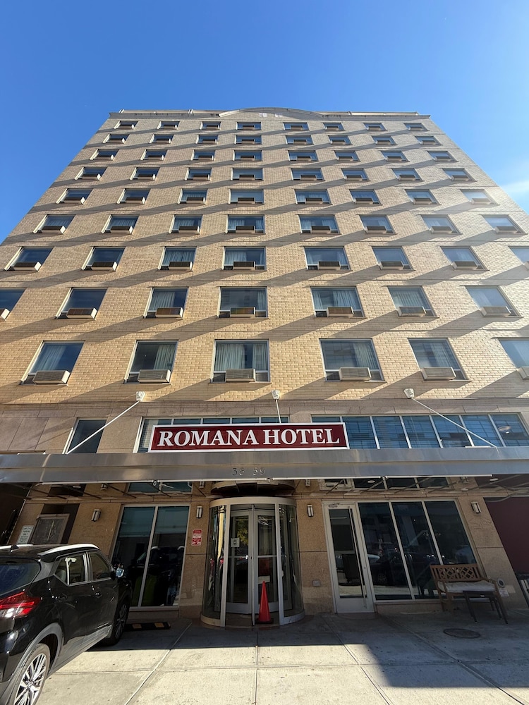 Romana Hotel NYC in Long Island City, United States