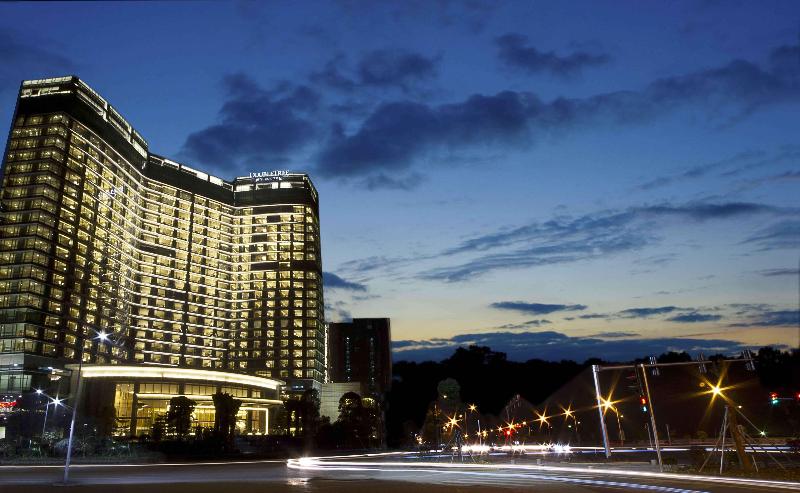 DoubleTree by Hilton Hotel Heyuan — 5-Star Luxury Hotel in Heyuan, People's Republic of China