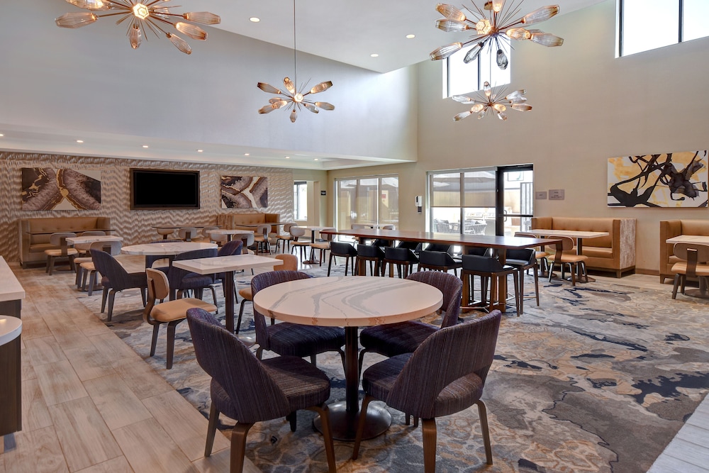TownePlace Suites by Marriott Las Vegas Airport South - photo 37