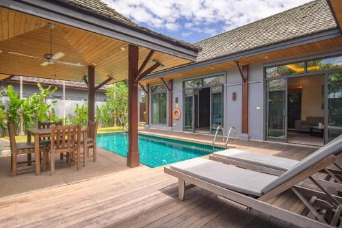 ONYX Villa Naiharn 3 Bedrooms with private pool — 4-Star Luxury Hotel in Phuket, Thailand