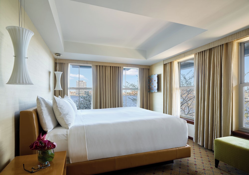 Battery Wharf Hotel Boston Waterfront - photo 13