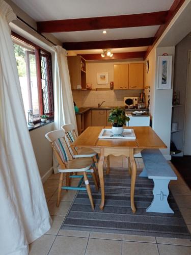 Sunshine Cottage