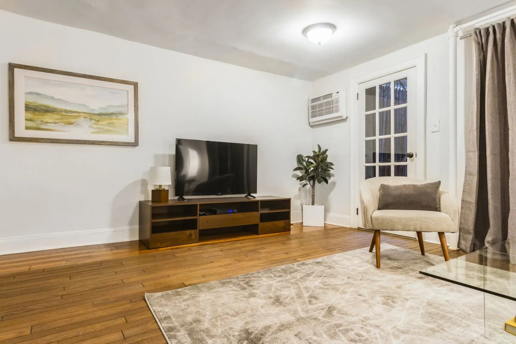 Vibrant 4Br in Upper East Side by Sonder - photo 4