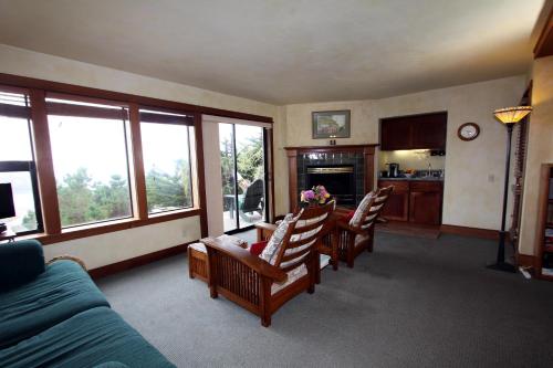 Elk Cove Inn & Spa - photo 20