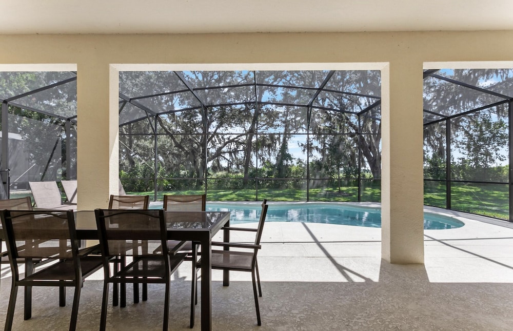 Beautiful 9 bedroom pool home located in the Solterra Resort home - photo 59