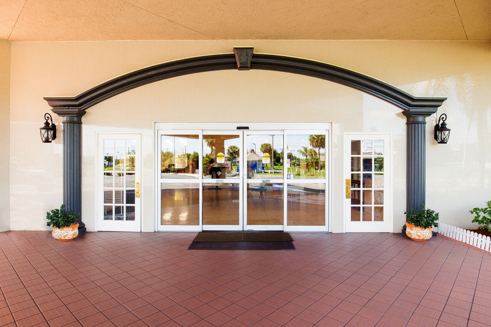 I Drive Grand Resort & Suites - photo 49