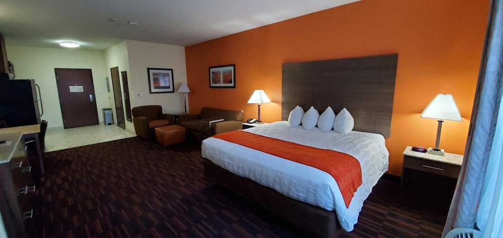 Home Away Suites - photo 17