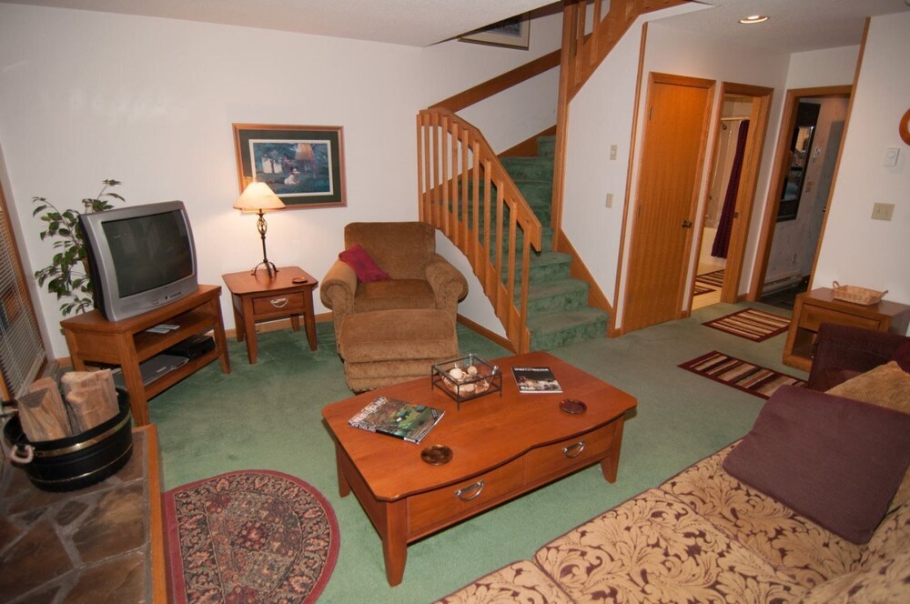 Deerfield Village 135 - photo 7
