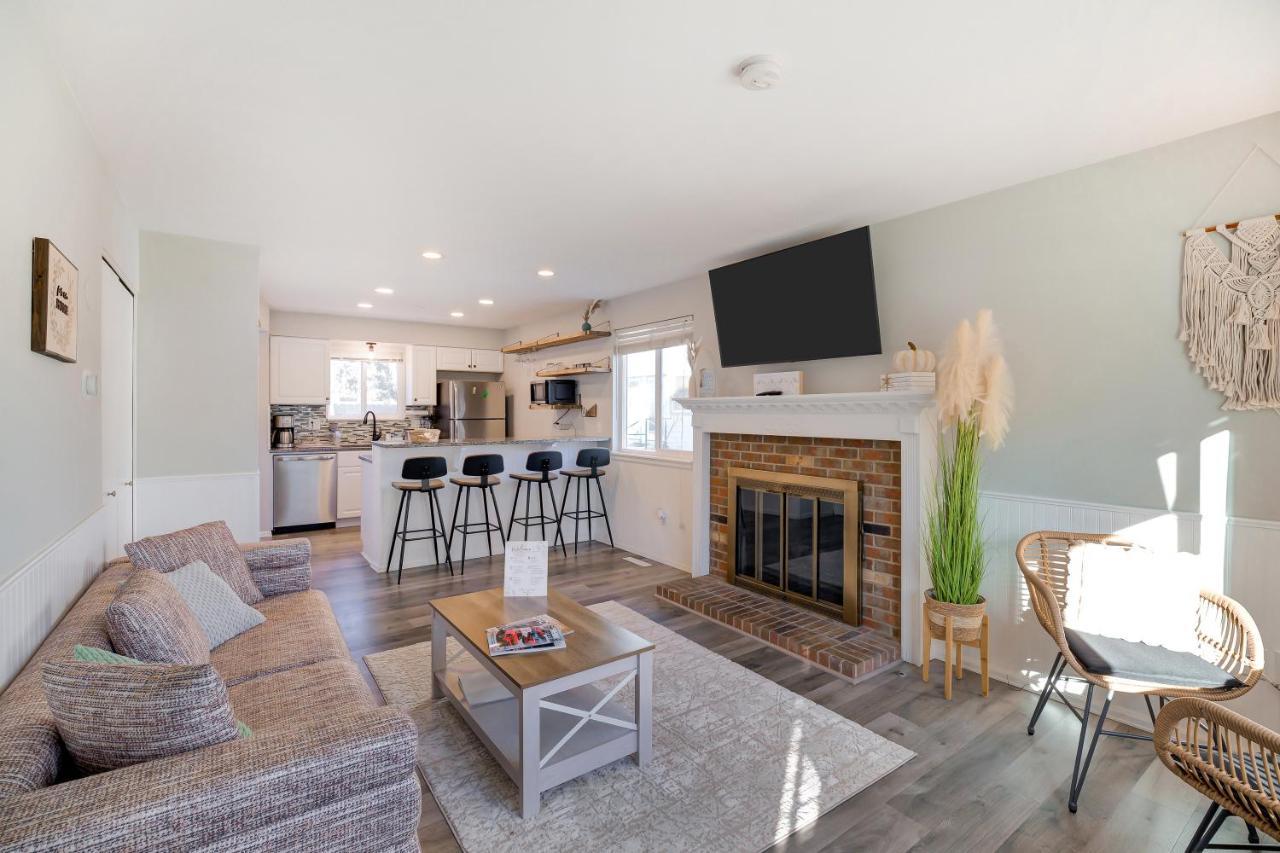 Comfy Family size Townhome 2BR 5 People near Old town Arvada 10min walk — 4-Star Luxury Hotel in Arvada, United States