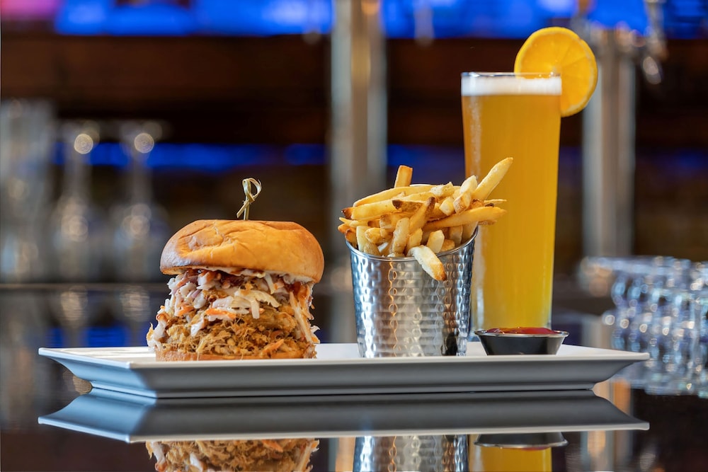 Staybridge Suites Everett Paine Field by IHG - photo 59