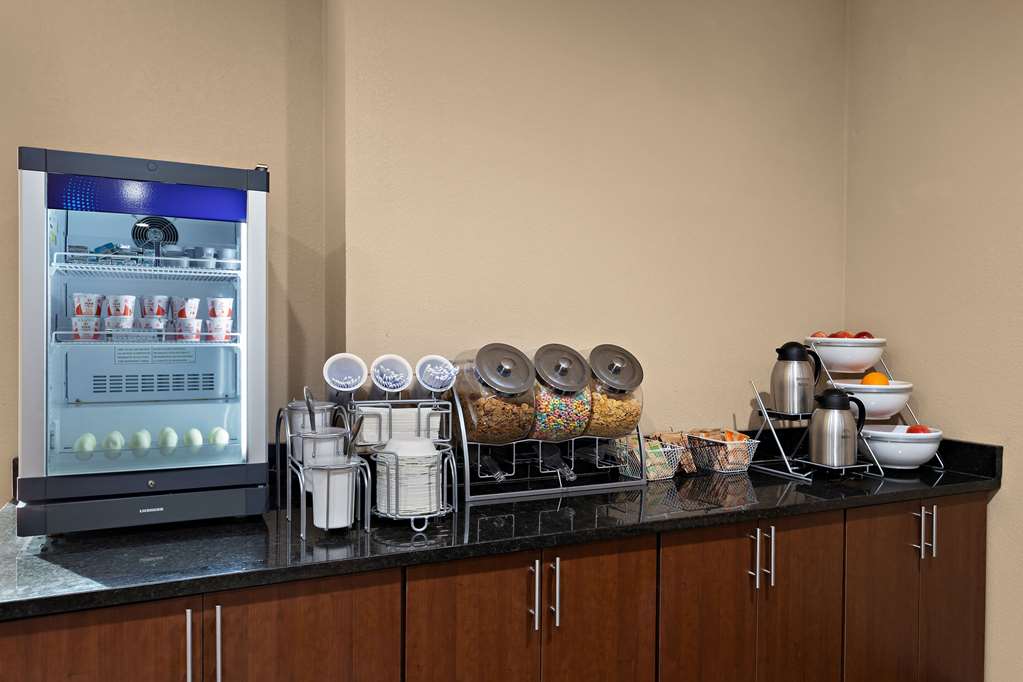 Comfort Suites University Las Cruces - photo 39
