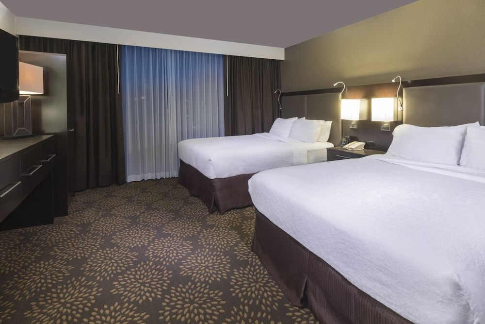Holiday Inn & Suites Phoenix Airport North an IHG Hotel - photo 5