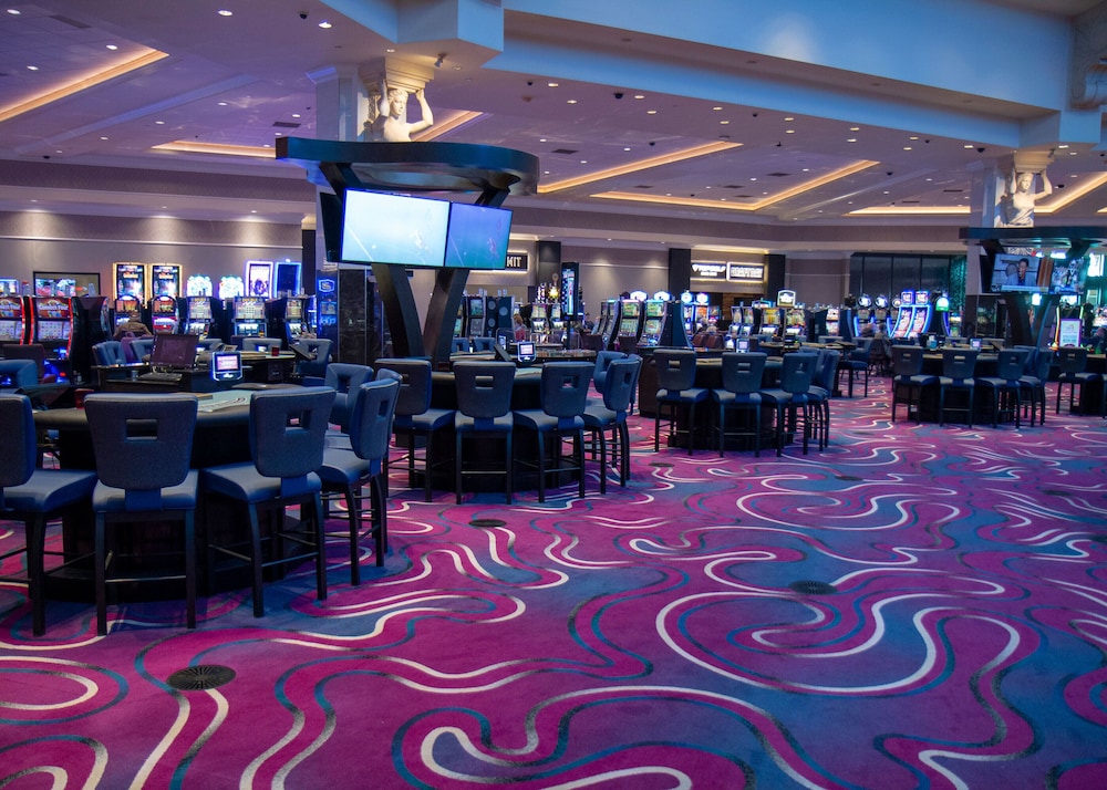 Riverside Casino & Golf Resort - photo 17
